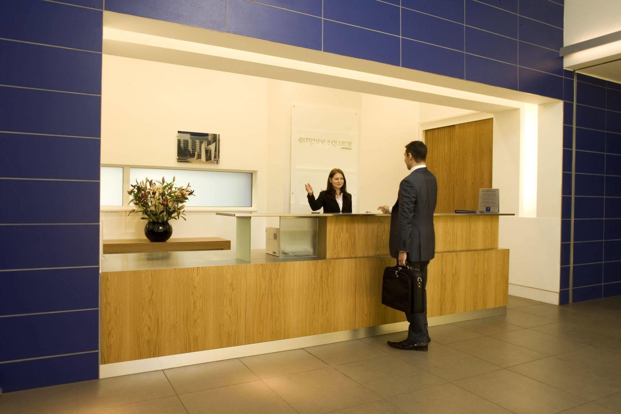 Marlin Apartments London Bridge - Empire Square Интерьер фото
